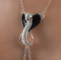 cos95-a-collier-seins-cobra-sacre-argent